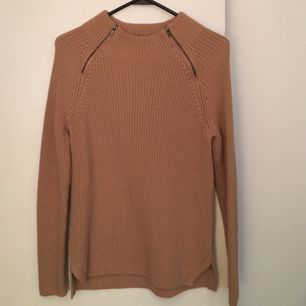 Banana Republic Women's Scoop Neck Zip-Shoulder Sweater in Dusty Rose